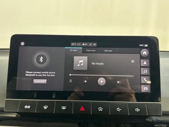 MG MG4 64kWh Trophy Long Range Auto 5dr