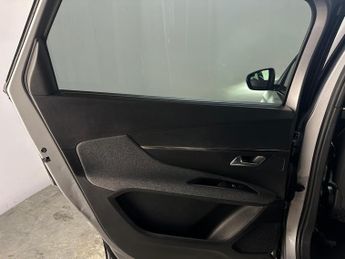 Peugeot 5008 1.5 BlueHDi Allure Premium + EAT Euro 6 (s/s) 5dr