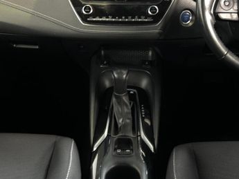 Toyota Corolla 1.8 VVT-h Icon Touring Sports CVT Euro 6 (s/s) 5dr