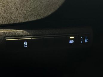 Toyota Corolla 1.8 VVT-h Icon Touring Sports CVT Euro 6 (s/s) 5dr