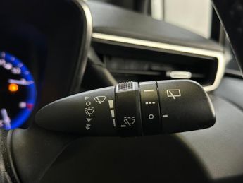 Toyota Corolla 1.8 VVT-h Icon Touring Sports CVT Euro 6 (s/s) 5dr