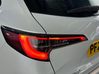 Toyota Corolla 1.8 VVT-h Icon Touring Sports CVT Euro 6 (s/s) 5dr