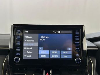 Toyota Corolla 1.8 VVT-h Icon Touring Sports CVT Euro 6 (s/s) 5dr