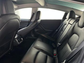 Tesla Model 3 Auto RWD 4dr