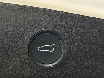 Tesla Model 3 Auto RWD 4dr