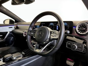 Mercedes-Benz CLA 1.3 CLA180h MHEV AMG Line (Premium) Coupe 7G-DCT Euro 6 (s/s) 4d