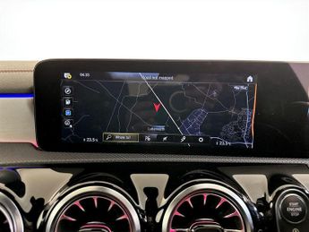 Mercedes-Benz CLA 1.3 CLA180h MHEV AMG Line (Premium) Coupe 7G-DCT Euro 6 (s/s) 4d