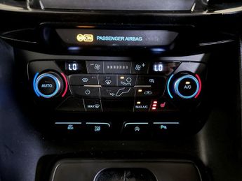 Ford Transit Connect 1.5 200 EcoBlue Limited Auto L1 Euro 6 (s/s) 5dr