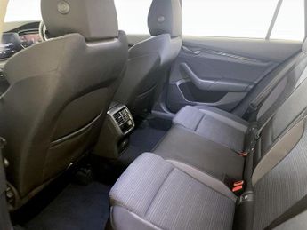 Skoda Octavia 1.4 TSI iV 13kWh SE Technology DSG Euro 6 (s/s) 5dr