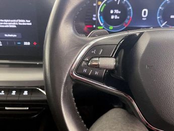 Skoda Octavia 1.4 TSI iV 13kWh SE Technology DSG Euro 6 (s/s) 5dr