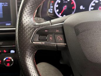 SEAT Leon 1.5 TSI EVO FR Black Edition Euro 6 (s/s) 5dr