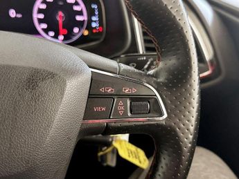 SEAT Leon 1.5 TSI EVO FR Black Edition Euro 6 (s/s) 5dr