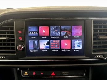 SEAT Leon 1.5 TSI EVO FR Black Edition Euro 6 (s/s) 5dr