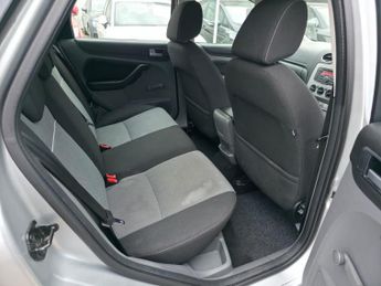 Ford Focus 1.8 Zetec 5dr