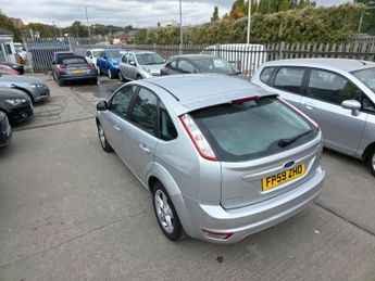 Ford Focus 1.8 Zetec 5dr
