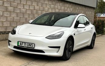 Tesla Model 3 Standard Range Plus Auto RWD 4dr