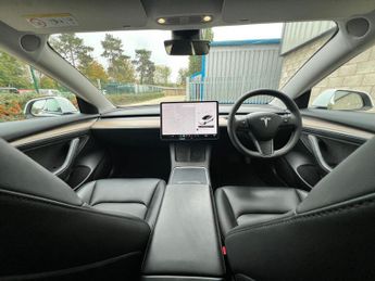 Tesla Model 3 Standard Range Plus Auto RWD 4dr