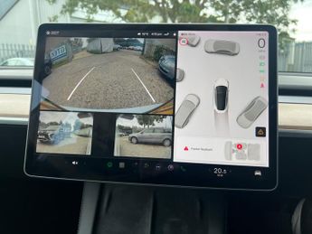 Tesla Model 3 Standard Range Plus Auto RWD 4dr