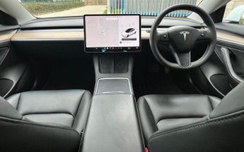 Tesla Model 3 Standard Range Plus Auto RWD 4dr