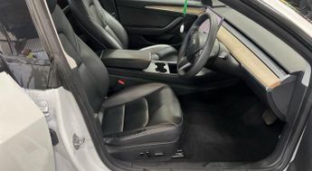 Tesla Model 3 Standard Range Plus Auto RWD 4dr