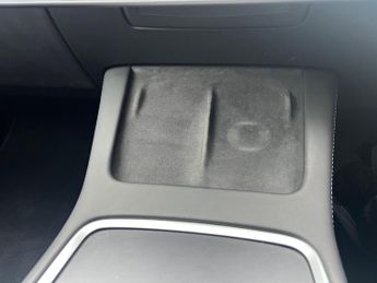 Tesla Model 3 Standard Range Plus Auto RWD 4dr