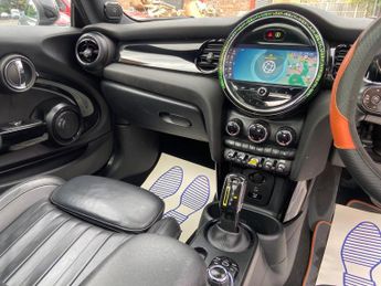 MINI Electric Hatch Cooper SE 32.6kWh Level 3 Auto 3dr