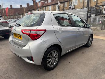 Toyota Yaris 1.5 VVT-i Icon CVT Euro 6 5dr