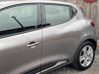 Renault Clio 1.5 dCi Dynamique MediaNav EDC Euro 5 5dr