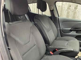 Renault Clio 1.5 dCi Dynamique MediaNav EDC Euro 5 5dr