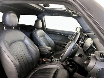 MINI Electric Hatch Cooper SE 32.6kWh Level 3 Hatchback 3dr Electric Auto (184 ps)