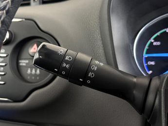 Toyota Yaris 1.5 VVT-h Icon Tech E-CVT Euro 6 (s/s) 5dr