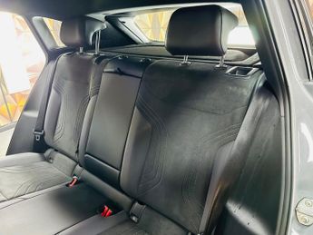 Volkswagen ID.4 Pure 52kWh Life Auto 5dr
