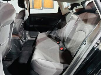 SEAT Leon 1.6 TDI SE DSG Euro 6 (s/s) 5dr