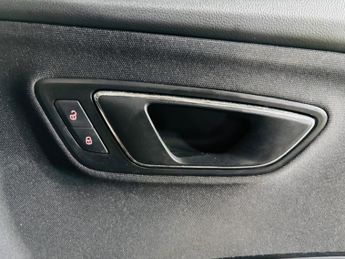 SEAT Leon 1.6 TDI SE DSG Euro 6 (s/s) 5dr