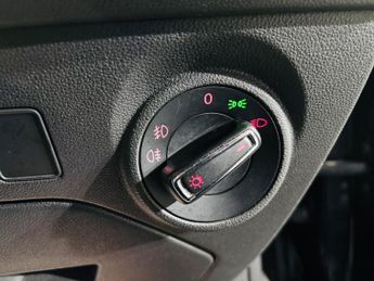 SEAT Leon 1.6 TDI SE DSG Euro 6 (s/s) 5dr