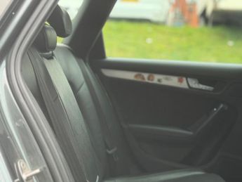 Audi A4 Avant 2.0 TDI S line Multitronic Euro 5 (s/s) 5dr