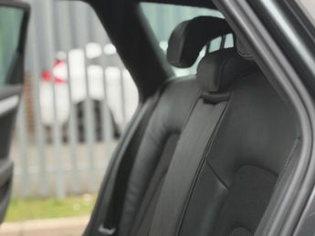 Audi A4 Avant 2.0 TDI S line Multitronic Euro 5 (s/s) 5dr