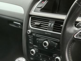 Audi A4 Avant 2.0 TDI S line Multitronic Euro 5 (s/s) 5dr