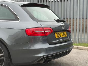 Audi A4 Avant 2.0 TDI S line Multitronic Euro 5 (s/s) 5dr