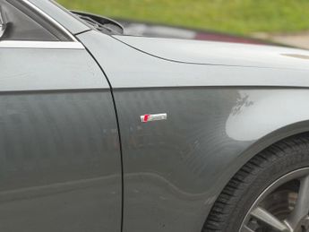 Audi A4 Avant 2.0 TDI S line Multitronic Euro 5 (s/s) 5dr