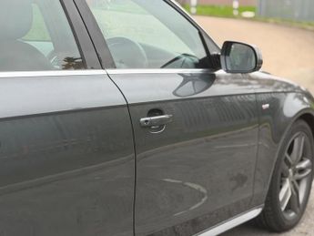Audi A4 Avant 2.0 TDI S line Multitronic Euro 5 (s/s) 5dr