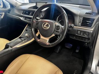 Lexus CT 1.8 200h Premier CVT Euro 6 (s/s) 5dr