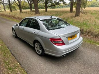 Mercedes-Benz C Class 2.1 C220 CDI BlueEfficiency Sport Auto Euro 5 4dr