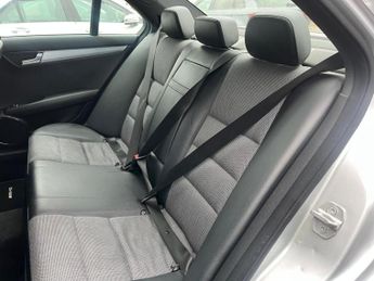 Mercedes-Benz C Class 2.1 C220 CDI BlueEfficiency Sport Auto Euro 5 4dr