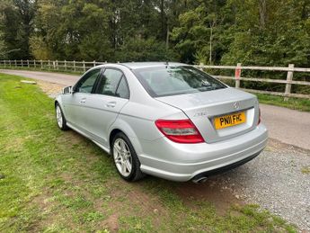 Mercedes-Benz C Class 2.1 C220 CDI BlueEfficiency Sport Auto Euro 5 4dr