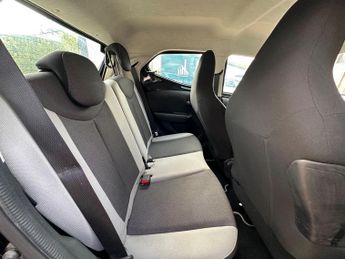 Toyota AYGO 1.0 VVT-i x-clusiv x-shift Euro 5 5dr Euro 5