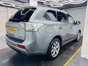 Mitsubishi Outlander 2.0h 12kWh GX3h CVT 4WD Euro 5 (s/s) 5dr