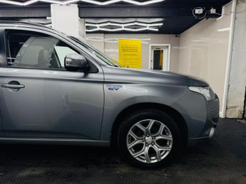 Mitsubishi Outlander 2.0h 12kWh GX3h CVT 4WD Euro 5 (s/s) 5dr