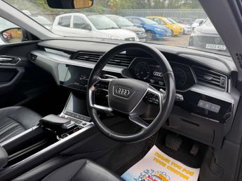 Audi e-tron 50 Technik Auto quattro 5dr 71.2kWh (11kW Charger)