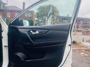 Nissan Qashqai 1.6 dCi n-tec+ XTRON 2WD Euro 6 (s/s) 5dr